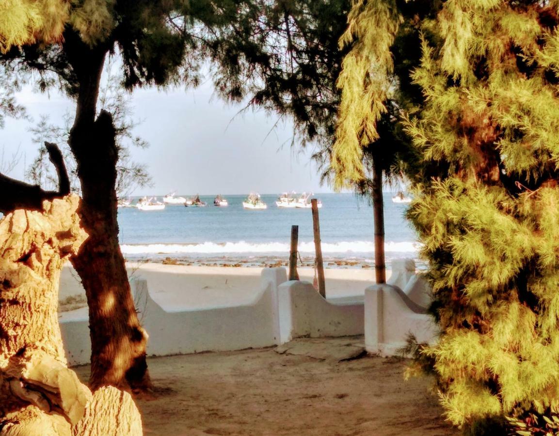 Punta Ballenas Mancora Lodge Bagian luar foto